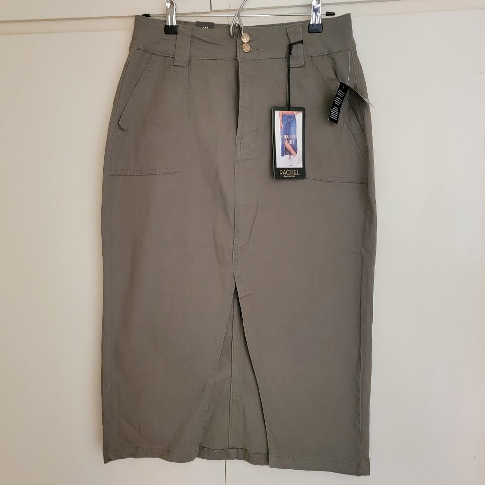 NEW! Mid rise skirt